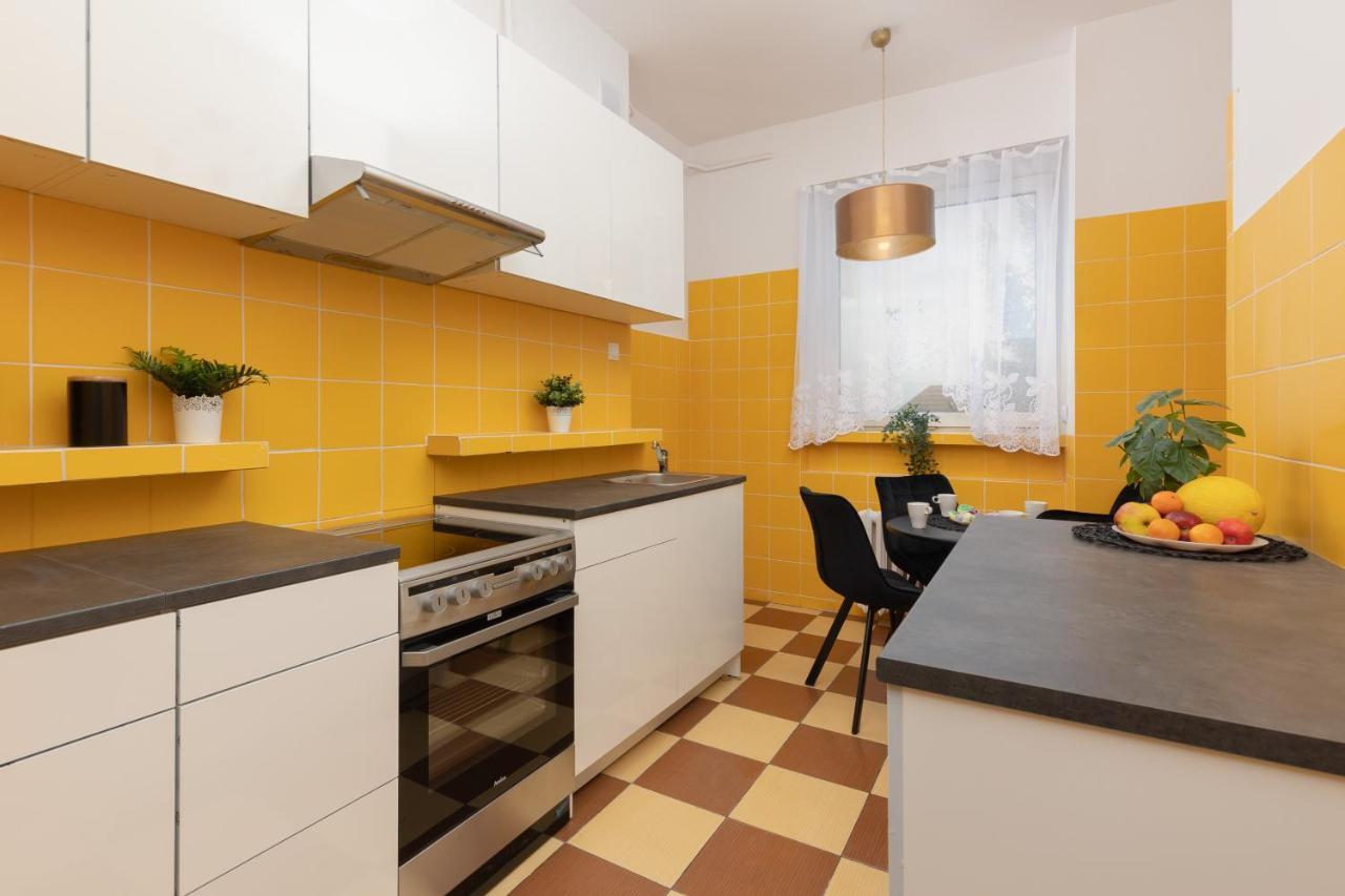 Metro Plac Wilsona Apartments Mickiewicza By Noclegi Renters Warsaw Exterior photo